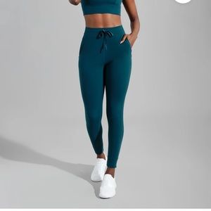 Buffbunny Jewel Joggers - size small (secret garden teal)